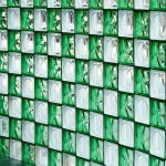 Szkło ekologiczne: jak materiał przyszłości zmienia budownictwo i design na rzecz zrównoważonego rozwoju