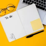 Makulatura belowana: co to jest i jak powstaje? [Poradnik]