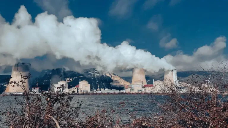 Close-up of carbon dioxide gas emissions and industrial manufacturing equipment representing CO2 applications.