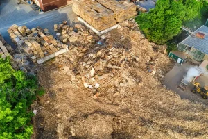 Czym jest legalna utylizacja palet drewnianych? Proste i zwięzłe wyjaśnienie